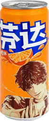 Напиток FANTA с апельсиновым соком газированный, 0.33л, крупный план