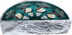 Изображение товара Сыр MILKANA GrandBlu Intense с голубой плесенью 50%, без змж, весовой
