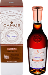 Коньяк CAMUS VSOP Borderies ординарный 4 года 40%, п/у, 0.7л, крупный план