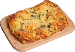Лепешка сырная с зеленью и чесноком, 150г, крупный план