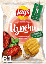Чипсы картофельно-злаковые LAY'S Из печи, вяленые томаты и базилик, 81г, крупный план