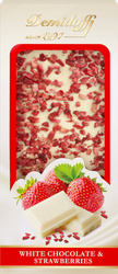 Шоколад белый DEMIDOFF с кусочками сушеной клубники, 80г, крупный план