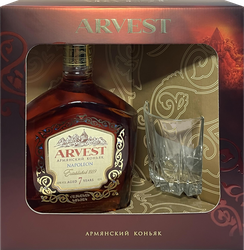 Коньяк ARVEST Napoleon Армянский марочный выдержанный КВ 7 лет 40%, с бокалом, п/у, 0.5л, детальное фото