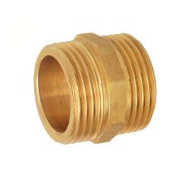 Ниппель двойной БАЗ 1/2"-1/2" нар.-нар. НД15, крупный план