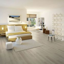 Ламинат EGGER HOME Дуб Колпина белый 32 класс 8 мм 1,994 м², крупный план