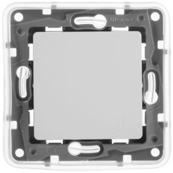 Переключатель 1-клавишный Legrand Etika 672200 белый, крупный план