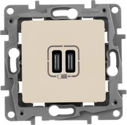 Розетка USB Type-C 2 поста Legrand Etika слоновая кость, детальное фото