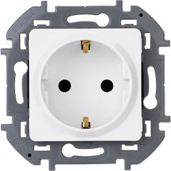 Розетка электрическая Legrand Inspiria 673720 белый, крупный план
