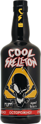 Ром COOL SKELETON выдержанный 38%, 0.7л, крупный план