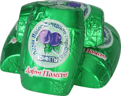 Конфеты шоколадные ДАРЫ ПОЛЕСЬЯ полубочонки с пюре из черной смородины, весовые, картинка