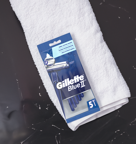 Станок для бритья одноразовый GILLETTE Blue II, 5шт, крупный план