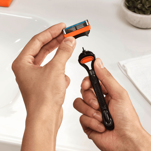 Кассеты сменные для бритья GILLETTE Fusion5, 2шт, детальное фото