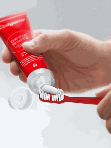 Зубная щетка COLGATE Макс Блеск, средней жесткости, 1+1, 2шт, детальное фото