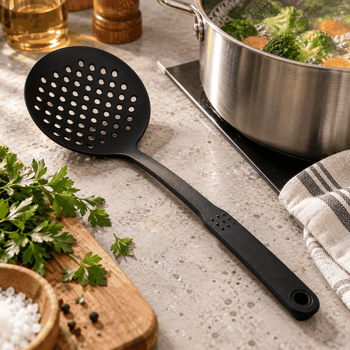 Шумовка REGENT INOX Linea Nero, Арт. 93-AK2C-6, крупный план