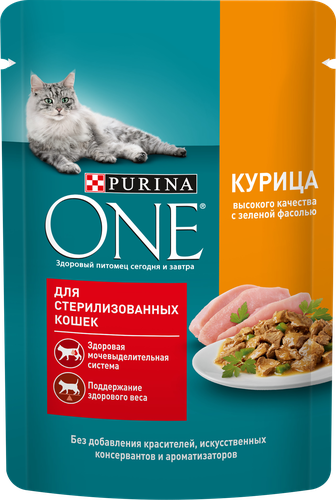 Корм влажный для взрослых кошек PURINA ONE Sterilised с курицей и зеленой фасолью в соусе, 75г, крупный план