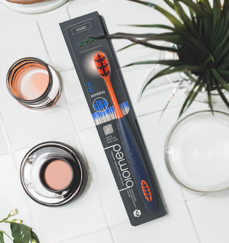 Зубная щетка BIOMED Mineral Hard комплексная, жесткая, изображение