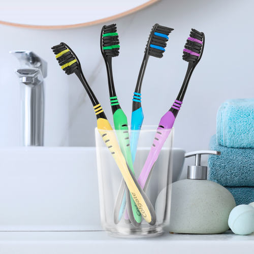 Зубная щетка COLGATE Super Flexi Black, средней жесткости, 4шт, картинка