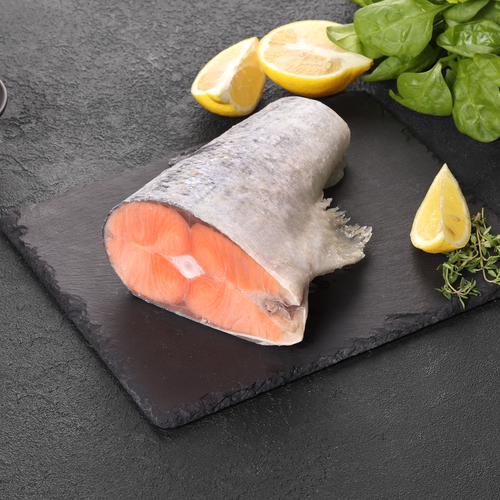Лосось Атлантический замороженный кусок ЛЕНТА FRESH, весовой, крупный план