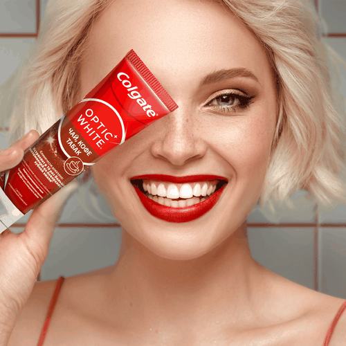 Зубная паста COLGATE отбеливающая для ценителей чая, кофе и табака с натуральными маслами мяты, 75мл, вид