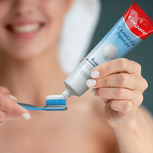 Зубная паста COLGATE Кальций-Ремин с природным био-аргинином для восстановления и защиты здоровья эмали зубов путем 4-х их кратной реминерализации, 100мл, фото