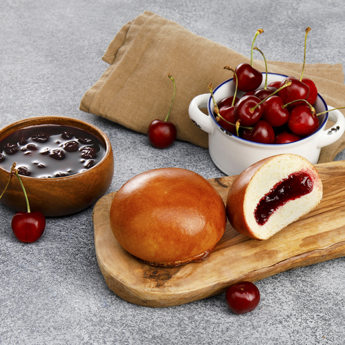 Пирожок Домашний с вишневой начинкой ЛЕНТА FRESH, 100г, фото