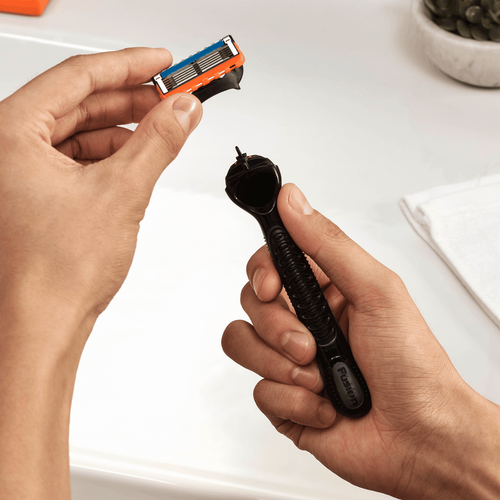 Кассеты сменные для бритья GILLETTE Fusion Power, 2шт, вид