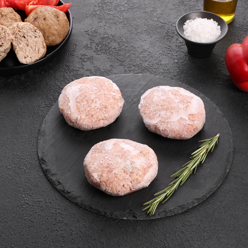 Биточки из свинины, замороженные ЛЕНТА FRESH, весовые, крупный план