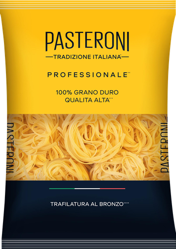 Макароны PASTERONI Феттуччине, из твердых сортов пшеницы, 350г, крупный план