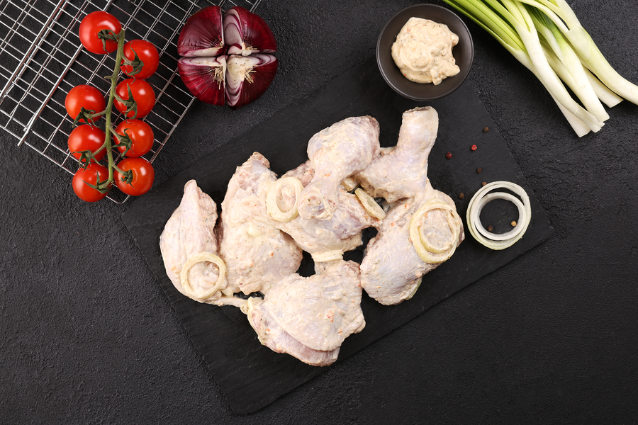 Шашлык из куриных окорочков ЛЕНТА FRESH в майонезе, весовой, предпросмотр