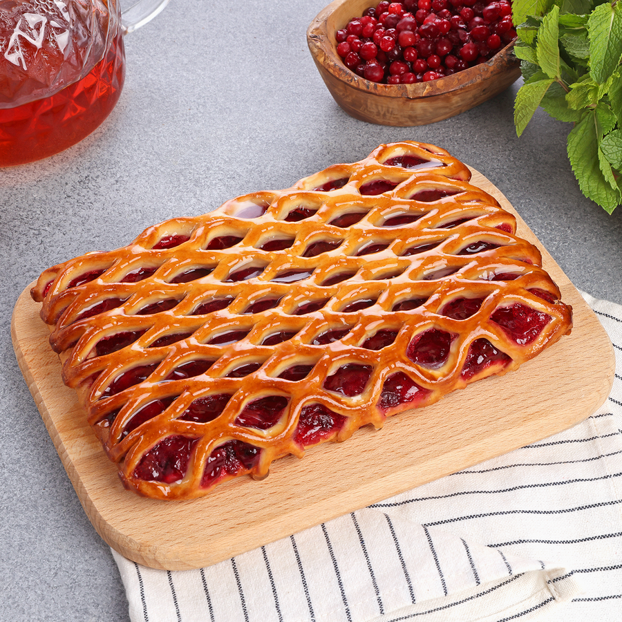 Пирог с брусникой, 350г, превью